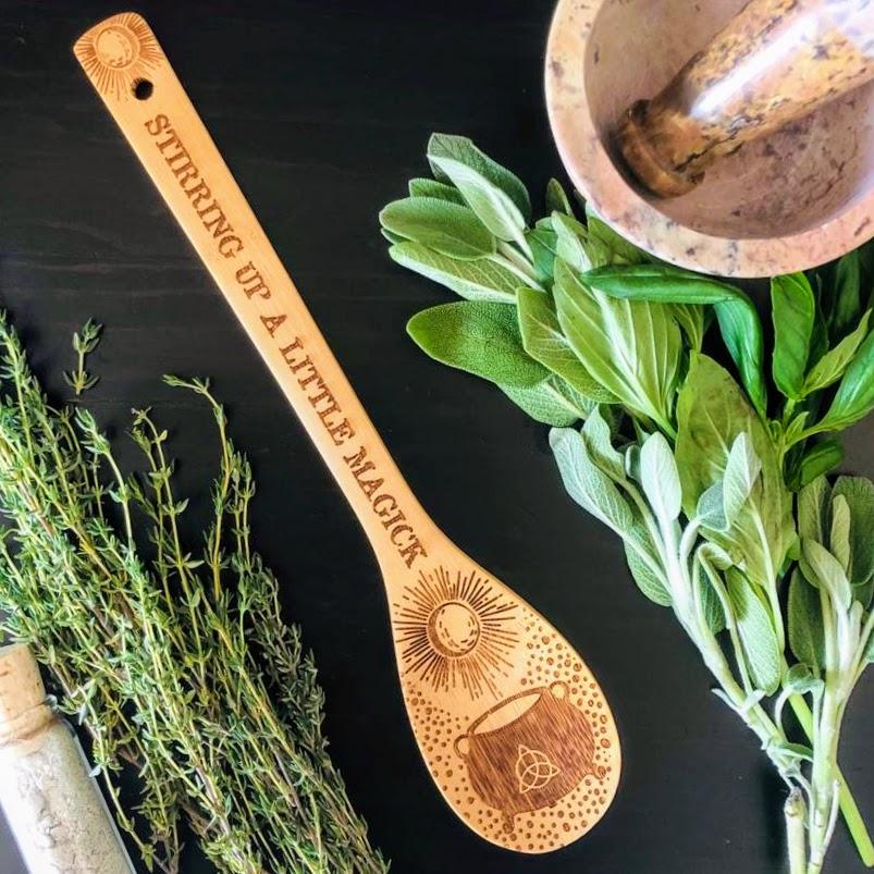 Witchy Bamboo Spoon & Kitchen Mitts