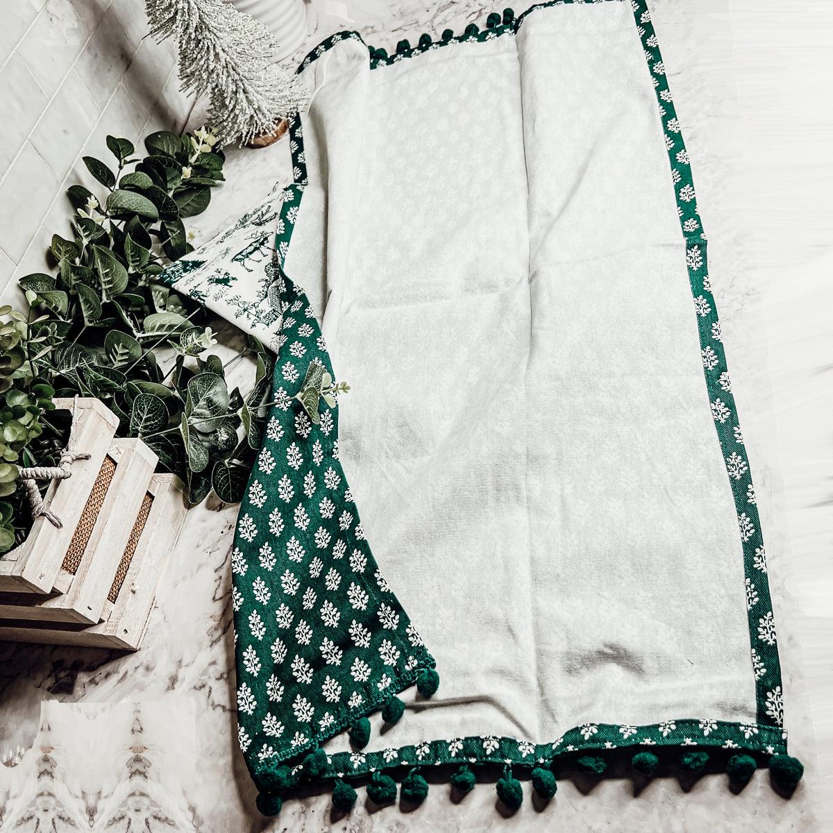 Forest Green Christmas Cotton Dish Towels — Set of 2