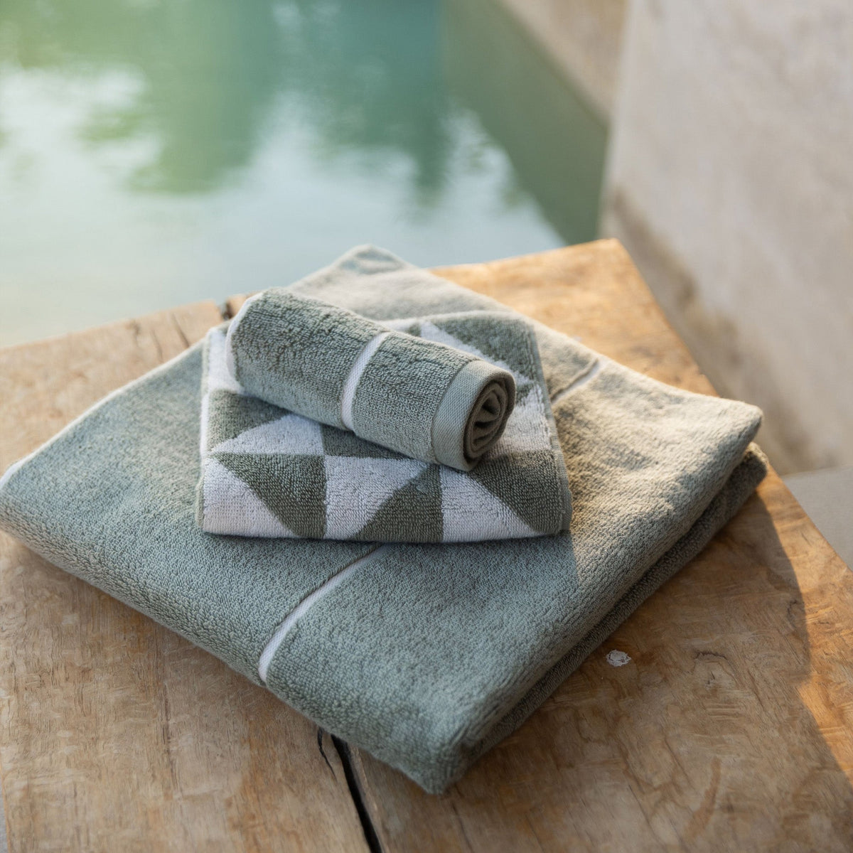 Umbra Australian Cotton Towel Sets